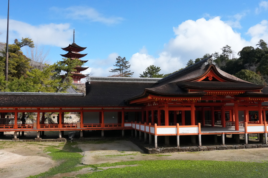 厳島神社