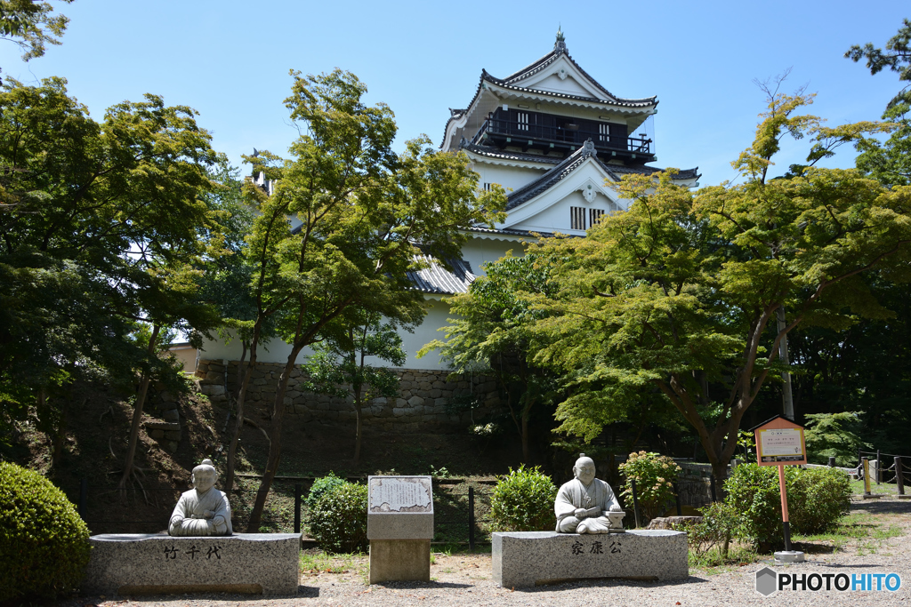 天下人家康公　出世ベンチ