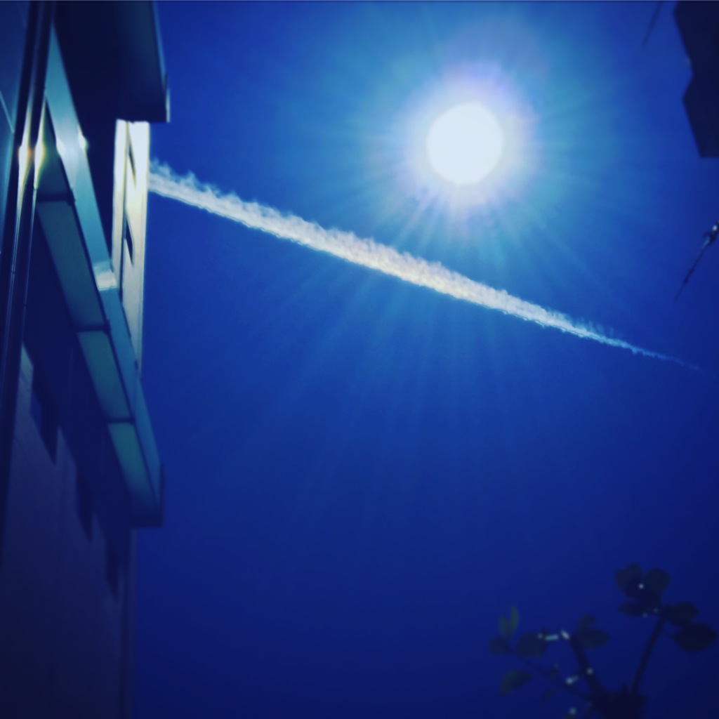 飛行機雲