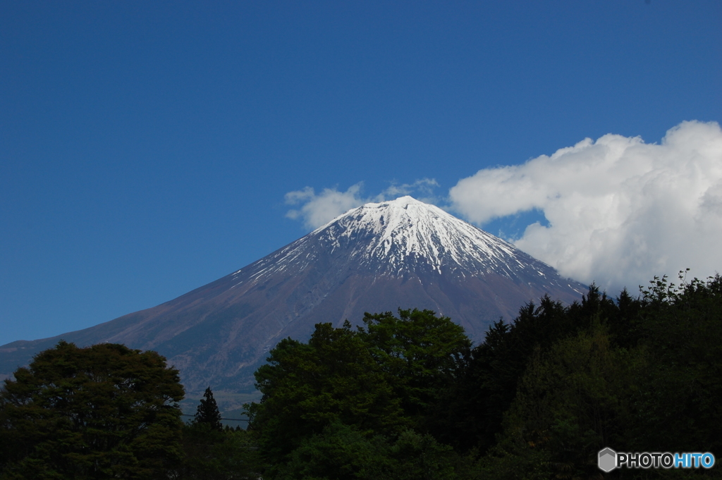 音止めの滝付近からの富士山