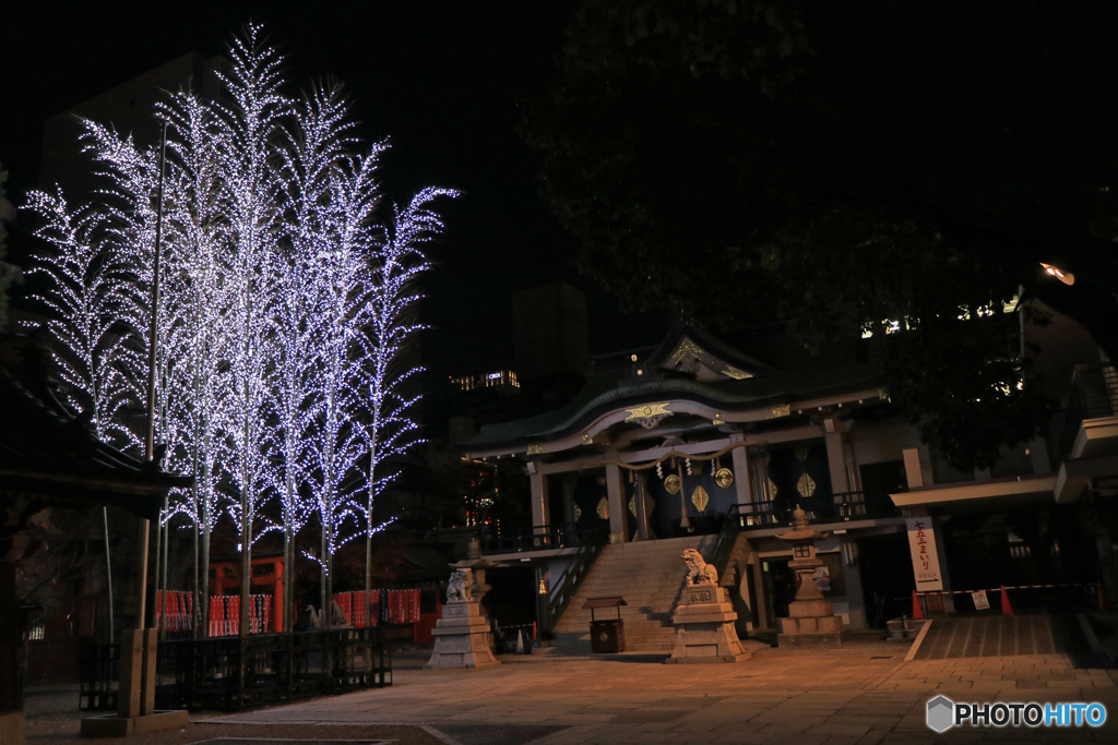 難波神社境内