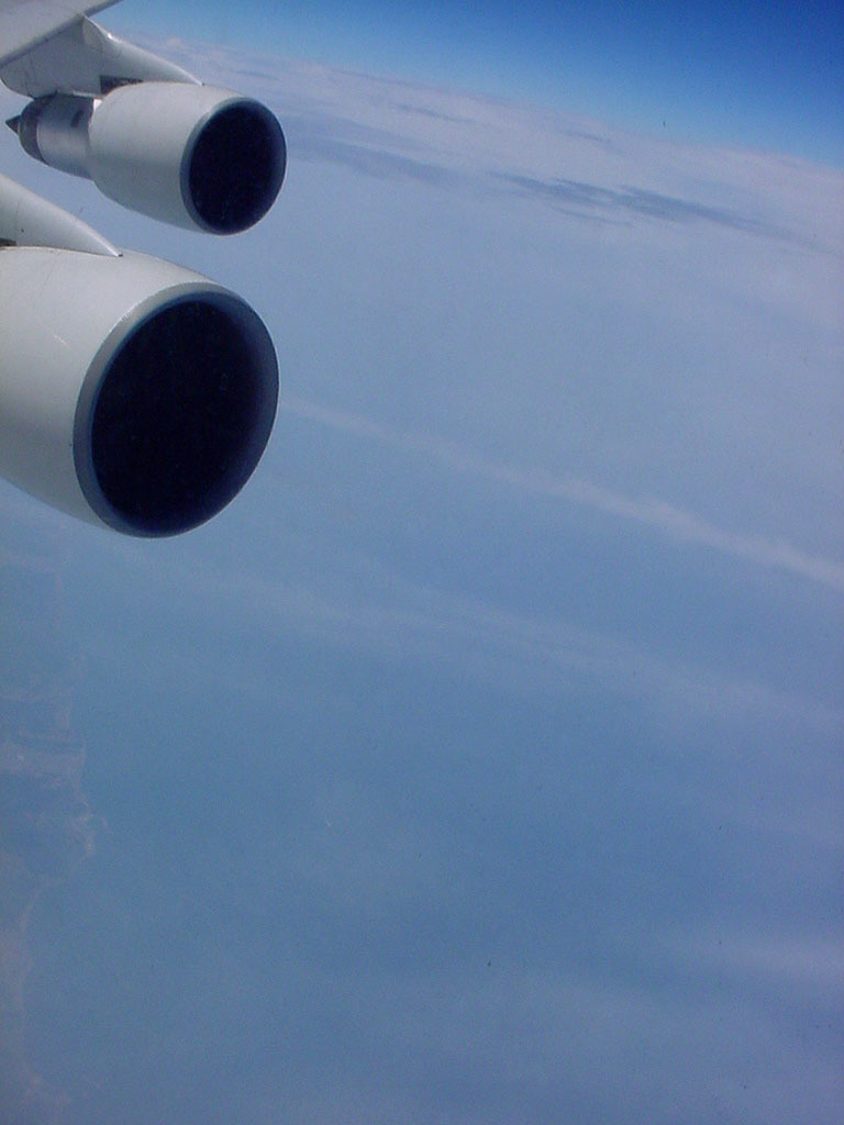 B747エンジンと雲海　11：15