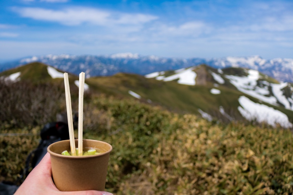 山頂でたけのこの味噌汁