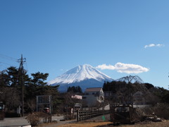 町並みと富士