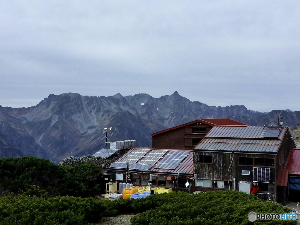 蝶ヶ岳ヒュッテと槍ヶ岳