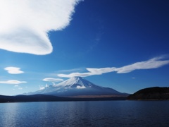 珍しい雲といわれて撮りました。