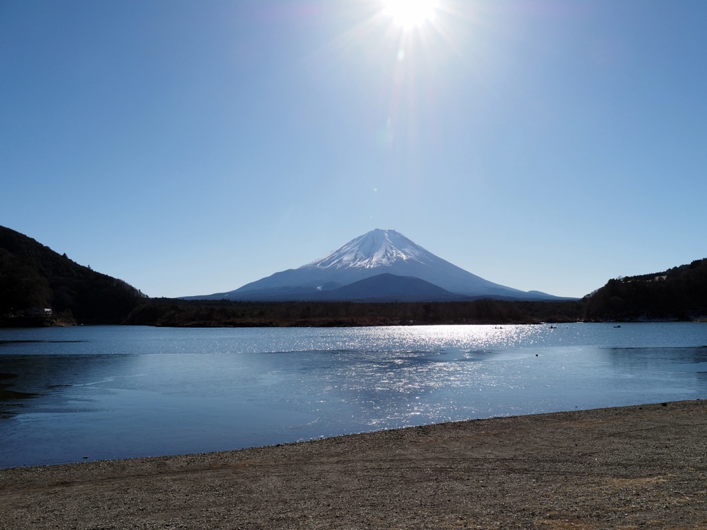 精進湖