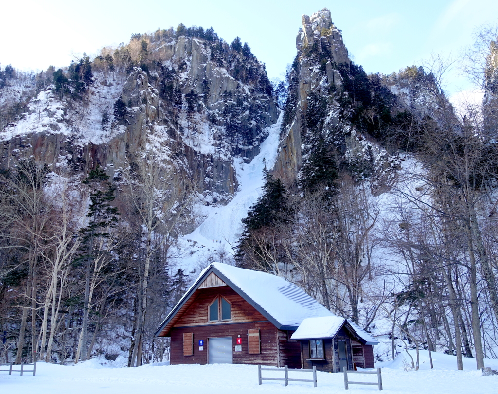 銀河の滝に挑む男衆