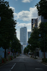 あるビル景　雲