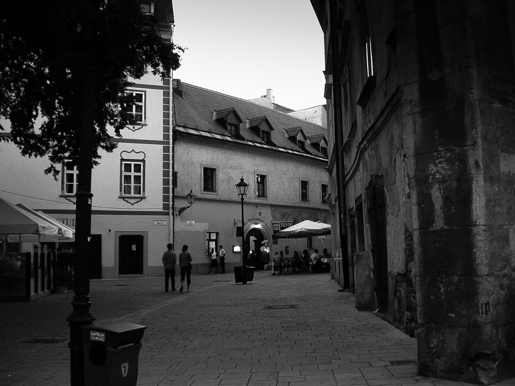 旧市街の路地　ブラチスラバ