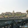 鎖橋を歩く　ブダペスト