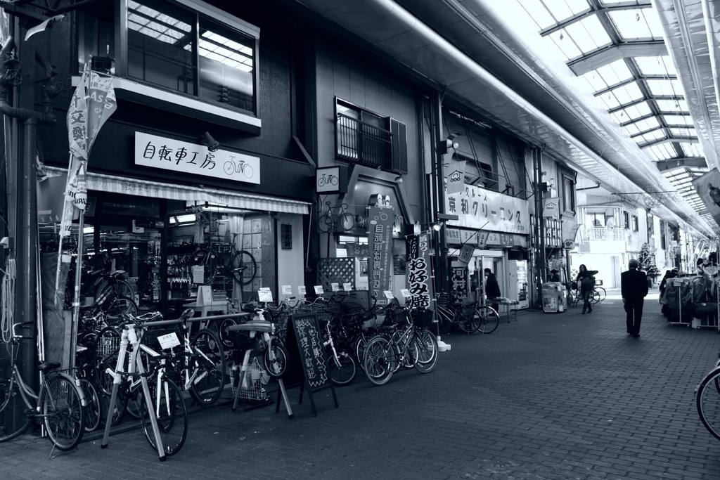 静かな商店街