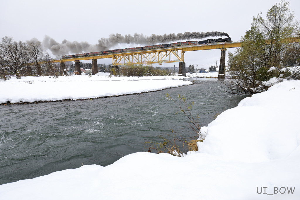 雪とSLと一ノ戸川橋梁