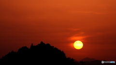 春霞の夕景