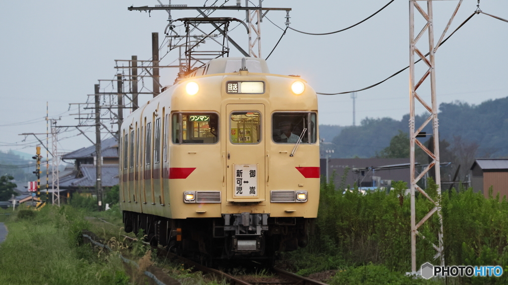 始発前回送撮影ラストか