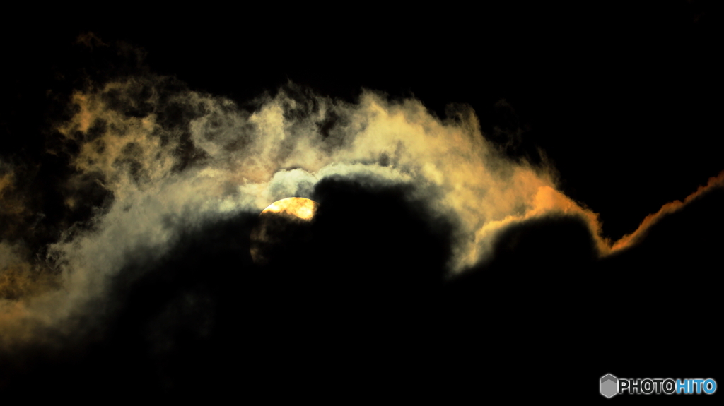 雲と太陽（１）