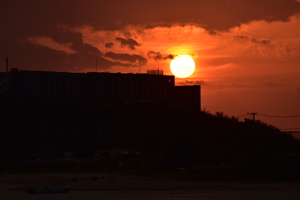 丸い夕日