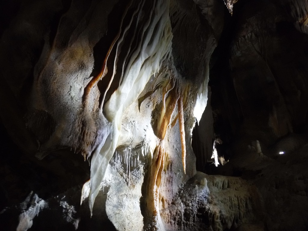 Jenolan caves' inside 2