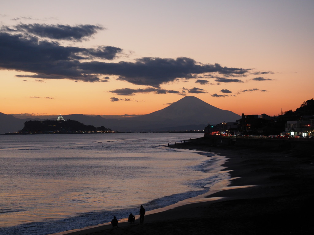 夕景・江の島と富士