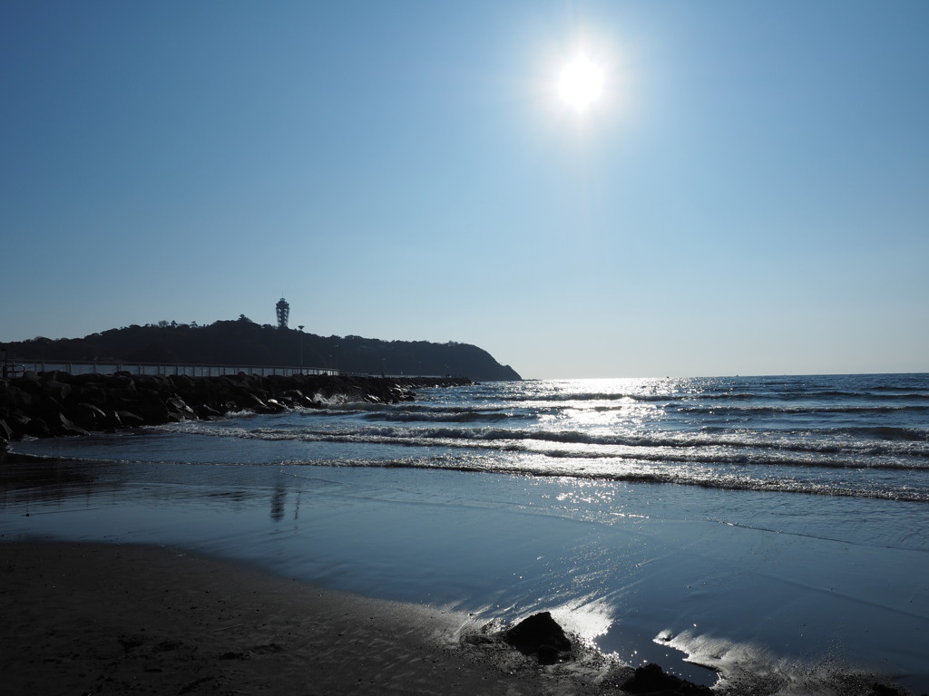 海岸より江の島