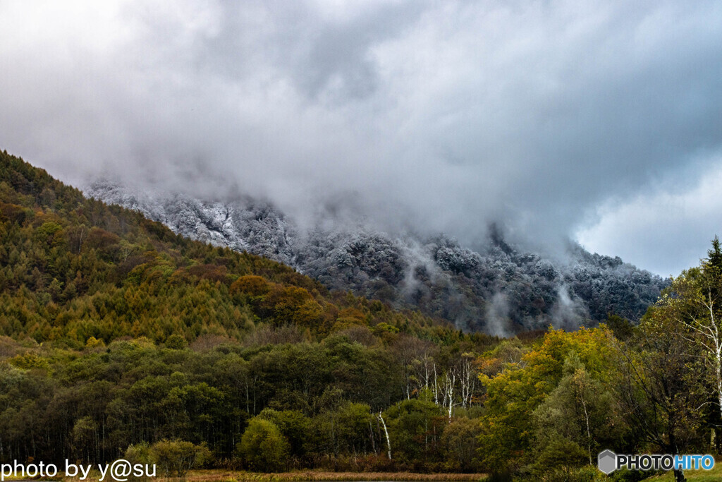 冠雪の戸隠と紅葉②