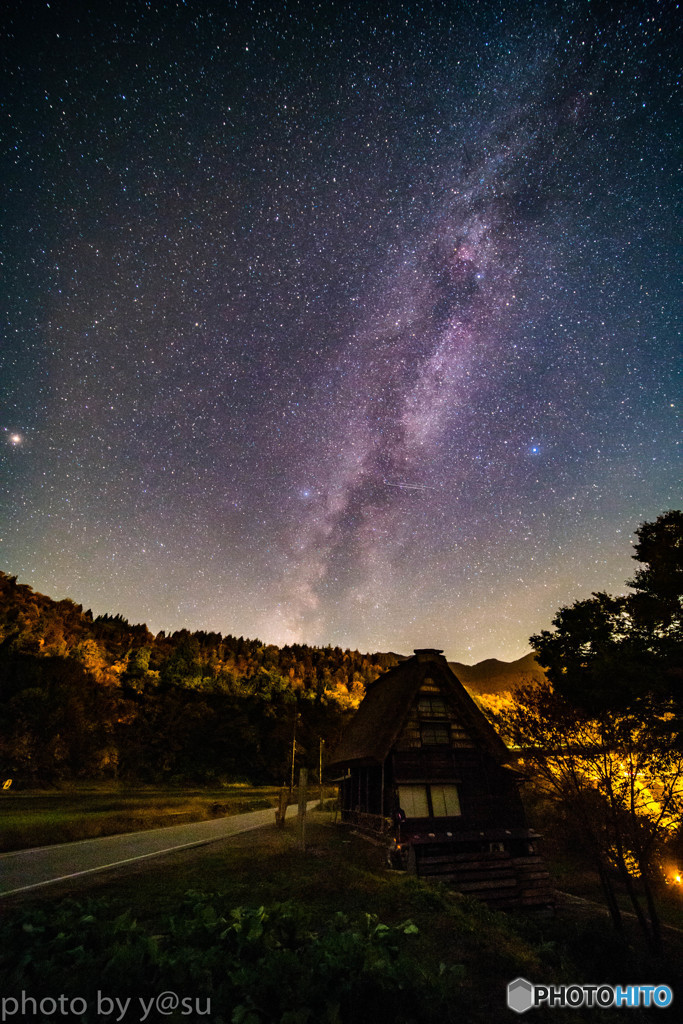 白川郷　秋の星空