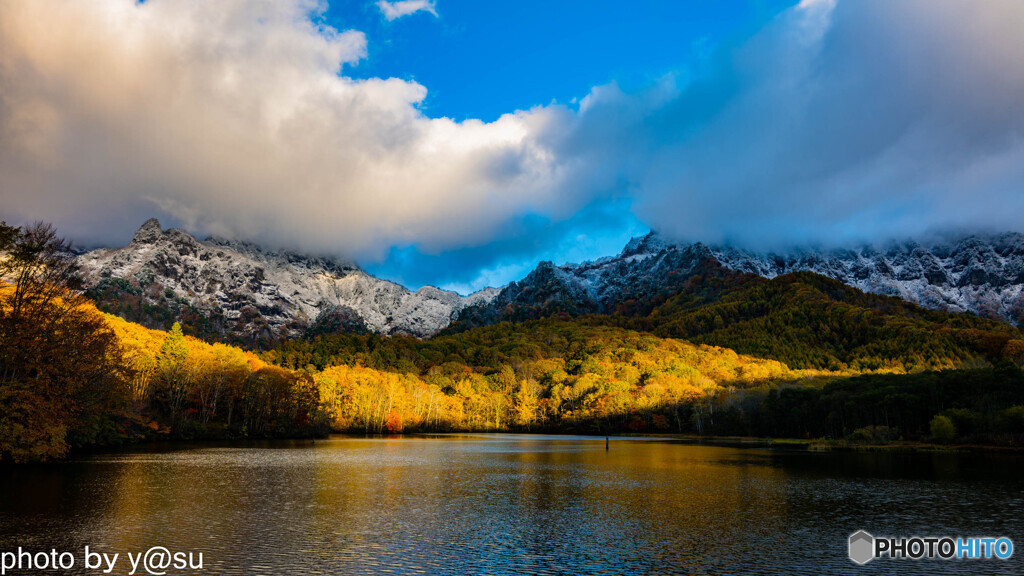 初冠雪の戸隠と紅葉⑤