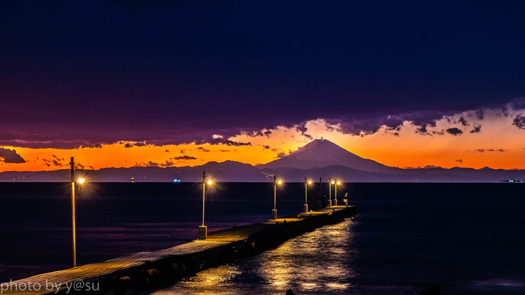 桟橋の夕景