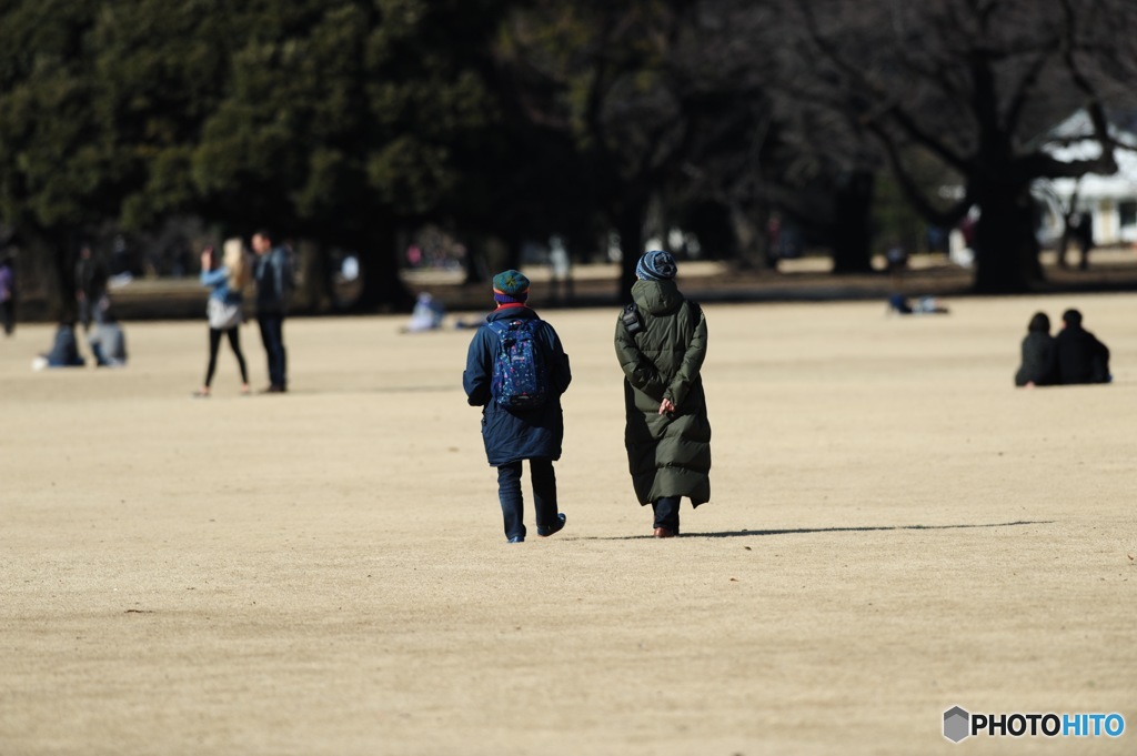 散歩する二人