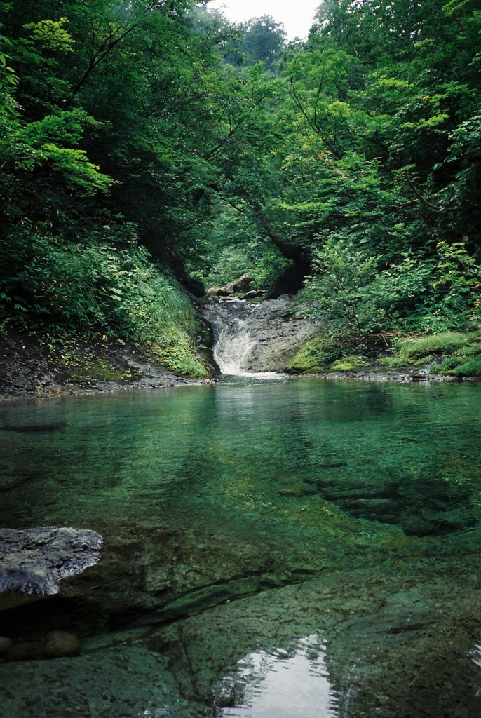 山渓の奥底