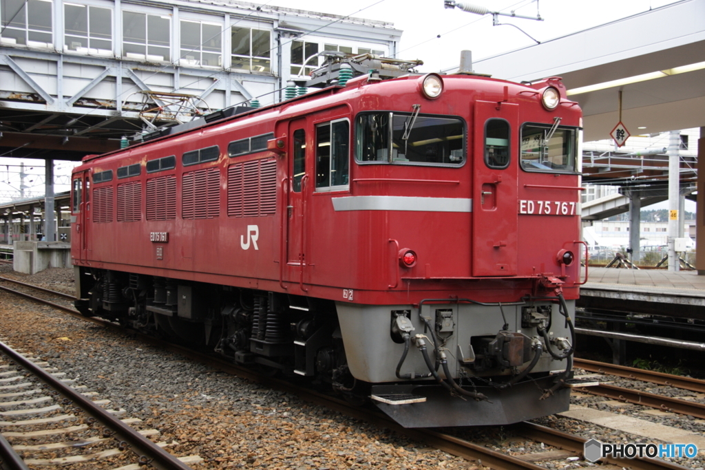 ED75-767
