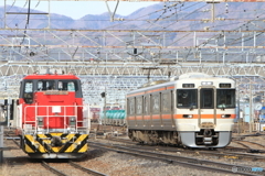 1832M