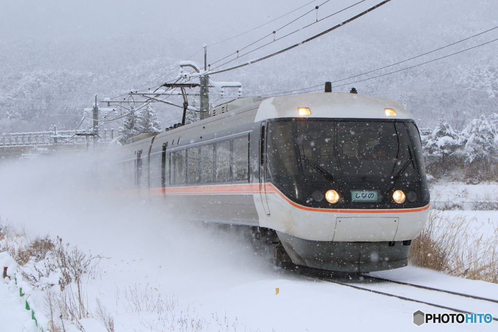 1013M