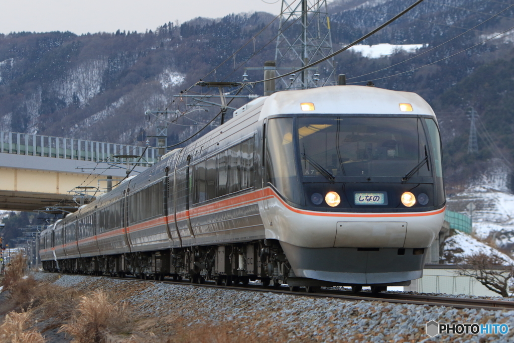 1013M