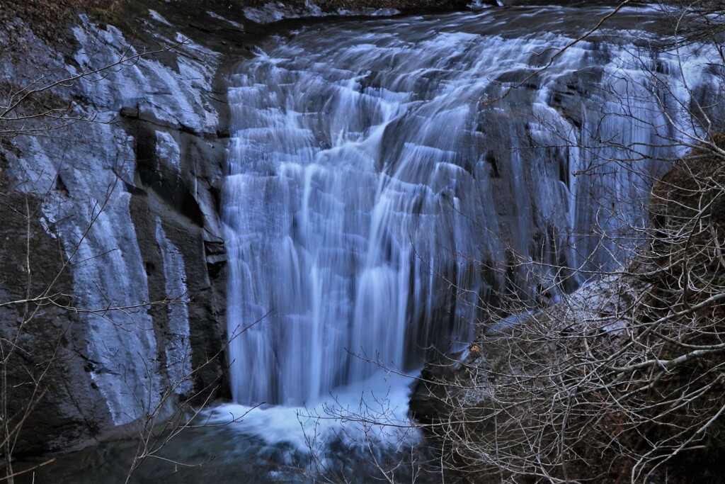 恵庭渓谷(白扇の滝）
