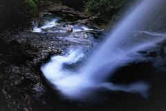 平和の滝