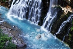 美瑛　白ひげの滝（ブルーリバー）