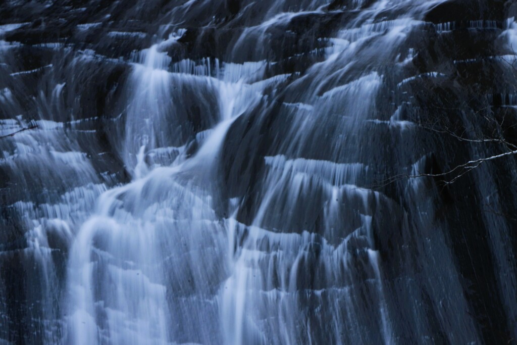 恵庭渓谷白扇の滝