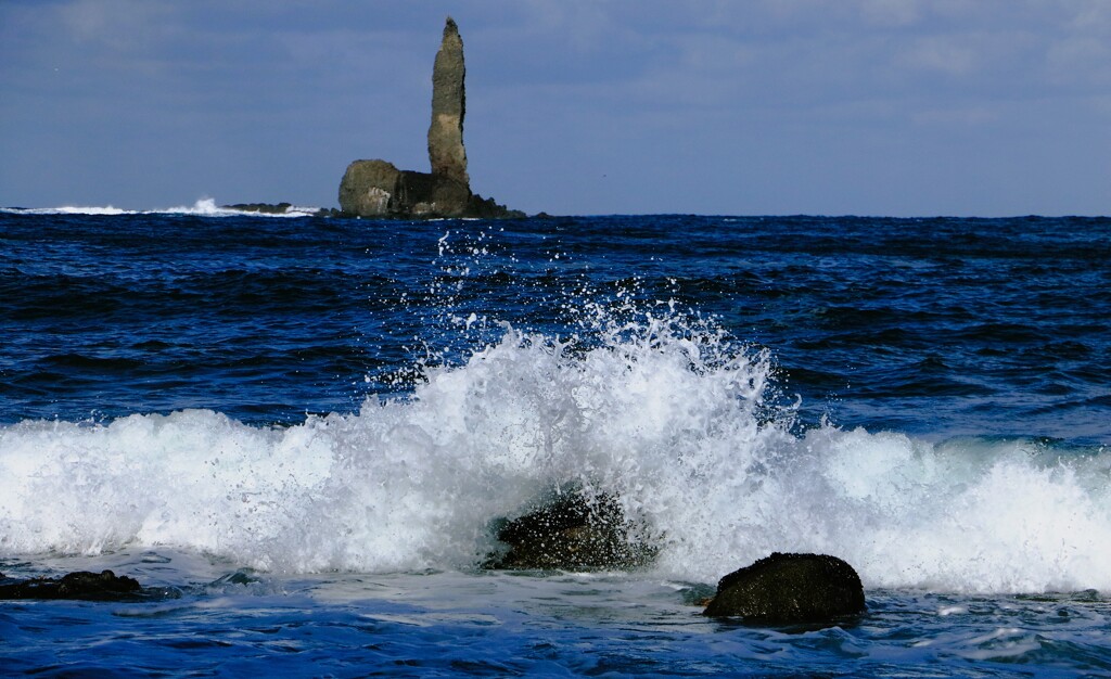 積丹ロ－ソク岩（蔵出）