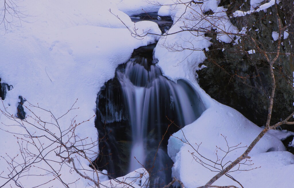 平和の滝