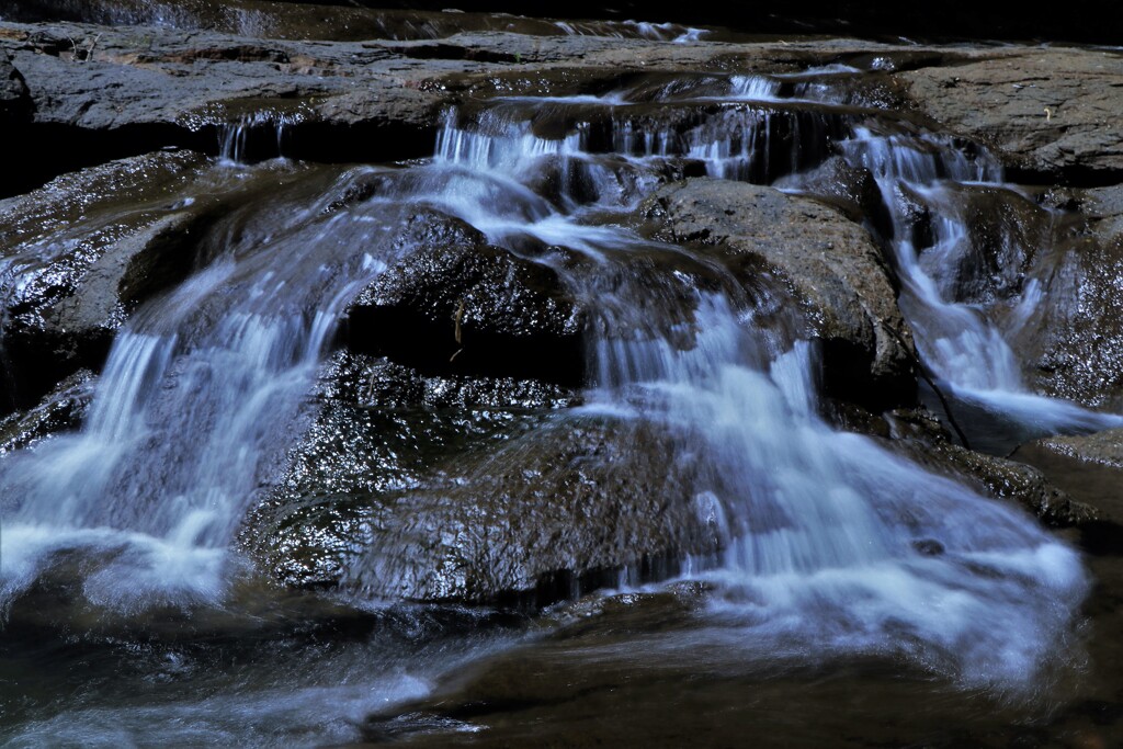 恵庭渓谷ラルマナイ川