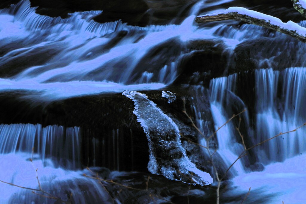 恵庭渓谷ラルマナイ川