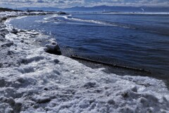 凍てつく石狩川河口