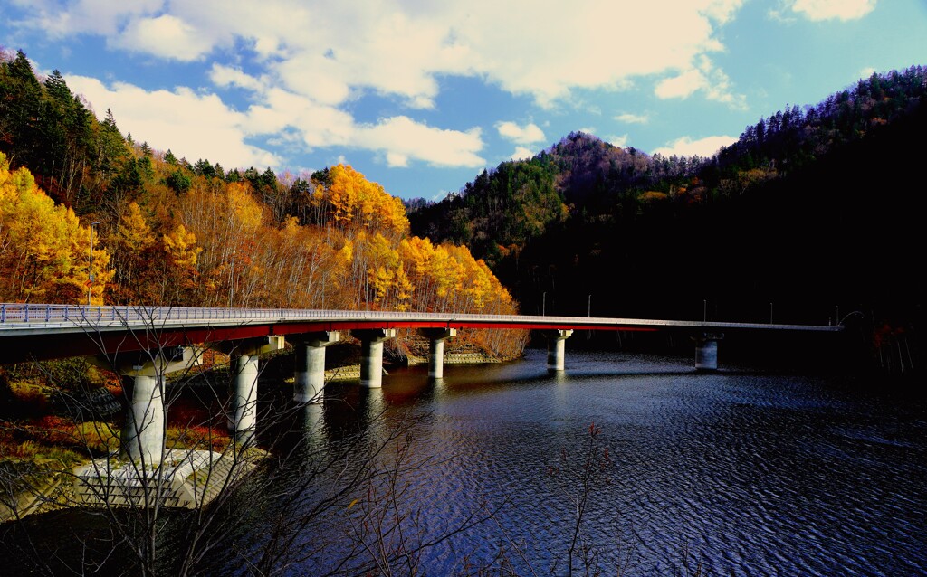 晩秋札幌湖
