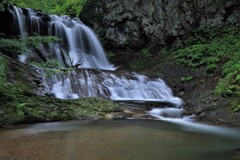 平和の滝
