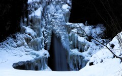 凍てつく札幌星置の滝