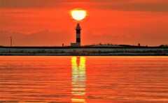 石狩灯台夕陽(蔵出再投稿）
