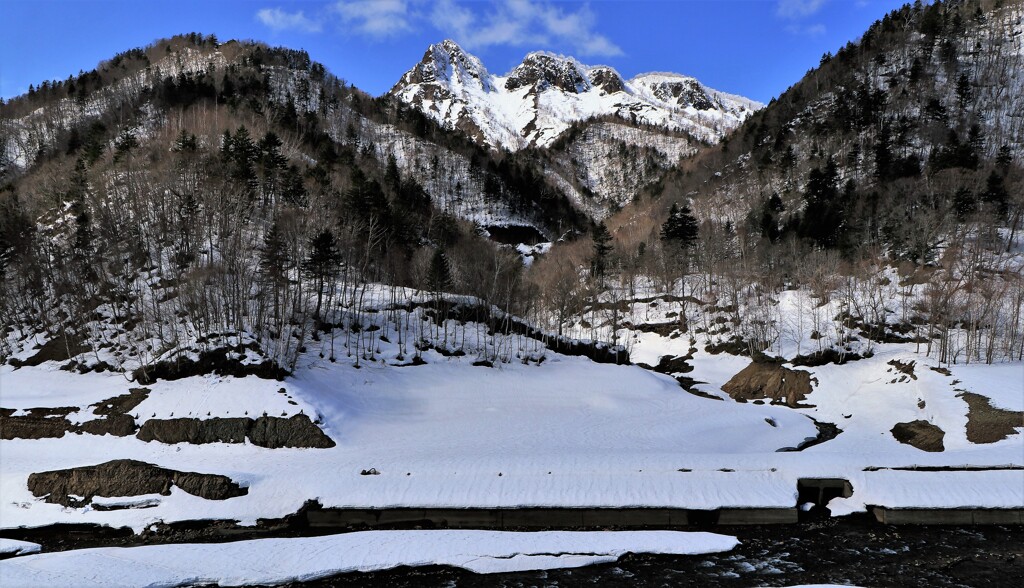 雪解け(天狗岳）