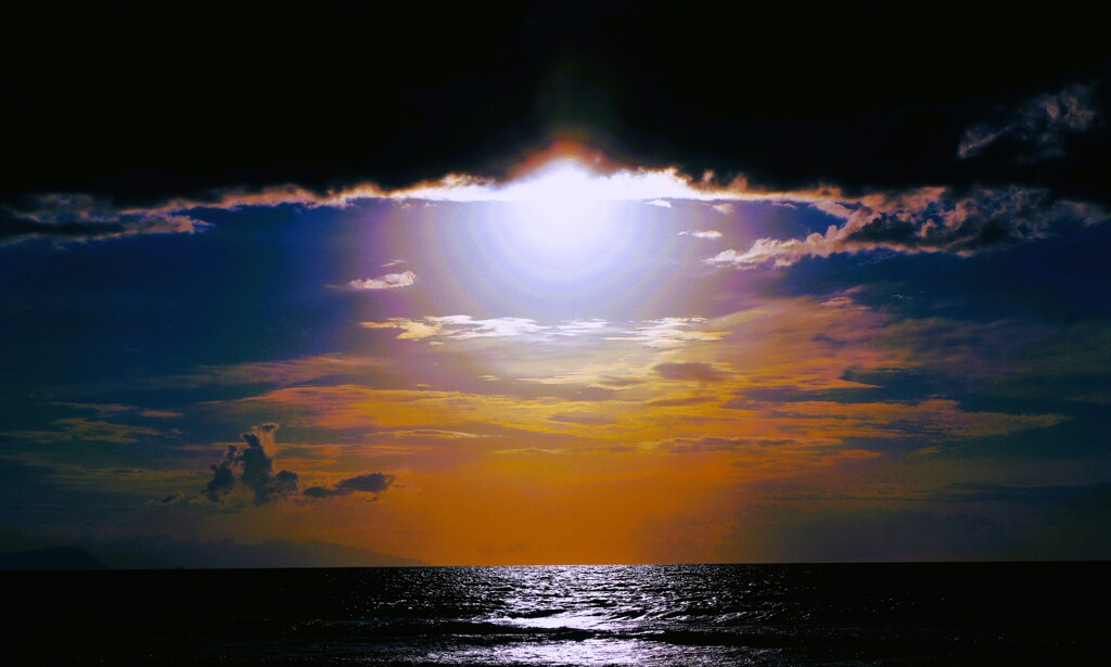 雲隠太陽