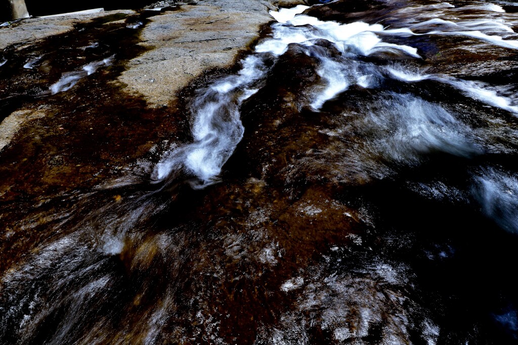 恵庭渓谷ラルマナイ川
